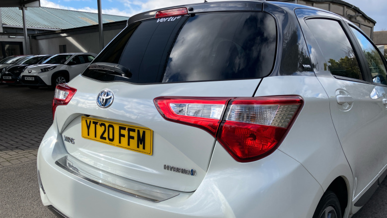 Toyota Yaris 1.5 Hybrid Y20 5dr CVT [Bi-tone] Hybrid Hatchback